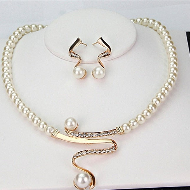 Parure Collier + Boucles d’Oreilles en Perles Naturelles