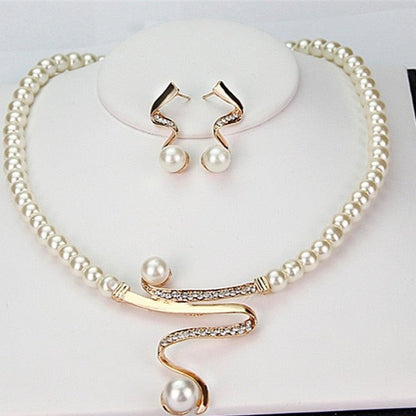 Parure Collier + Boucles d’Oreilles en Perles Naturelles