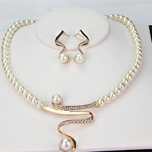 Parure Collier + Boucles d’Oreilles en Perles Naturelles