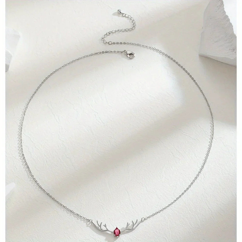 Collier Bois de Cerf avec Délicat Charme Cœur