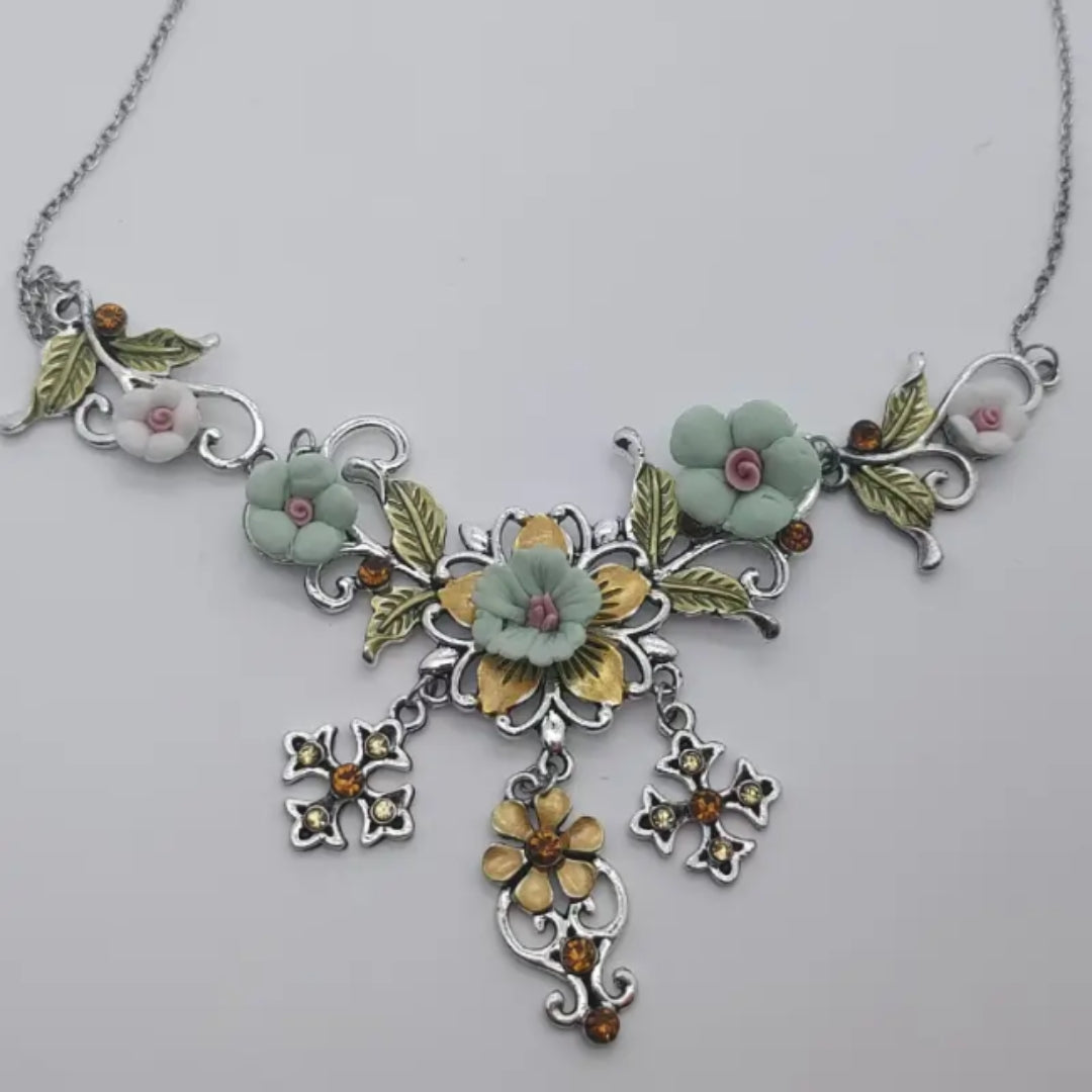 Collier Fleuri Vert en Argent