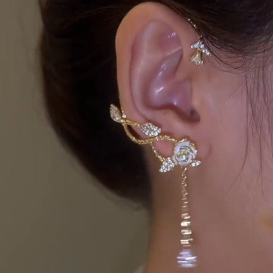 Boucles d'oreilles anneau à zircones florales