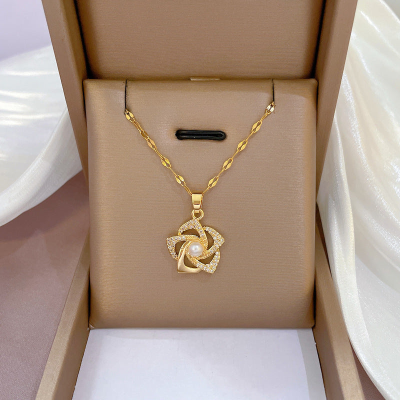 Pendentif fleur de perles Orient