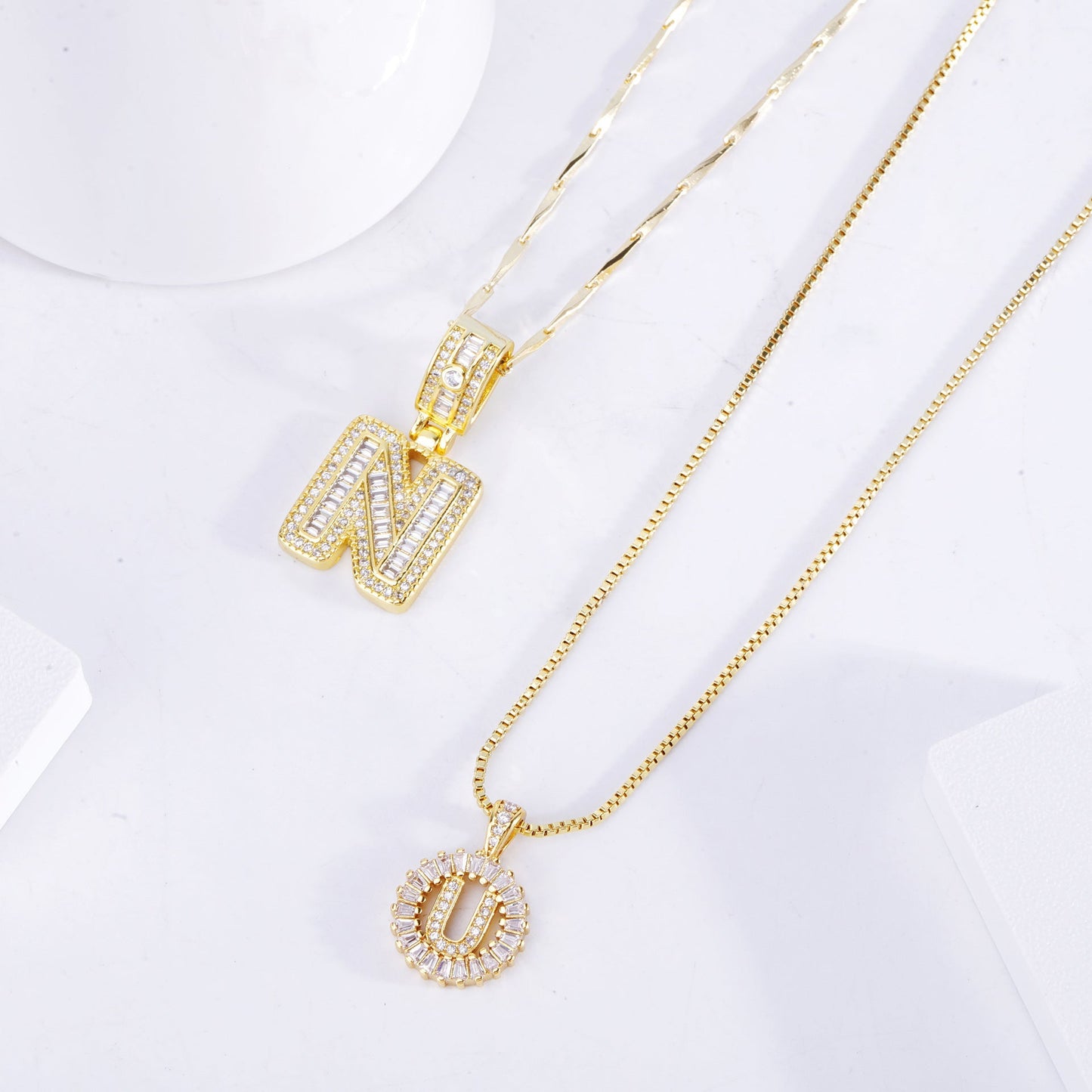 Ensemble de Collier à Lettre Initiale Pave | Or Blanc