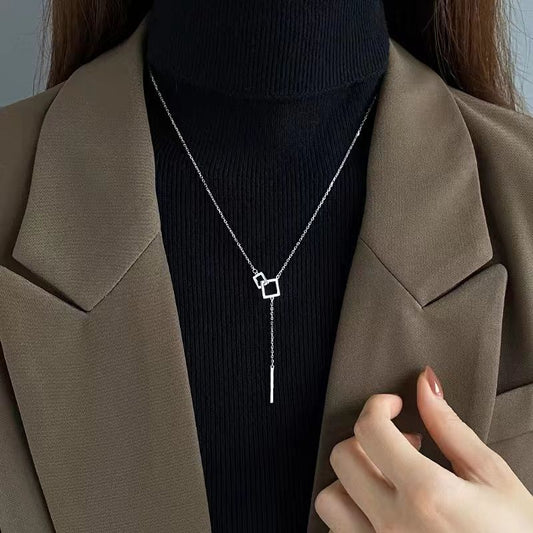 Pendentif argenté Geometrica