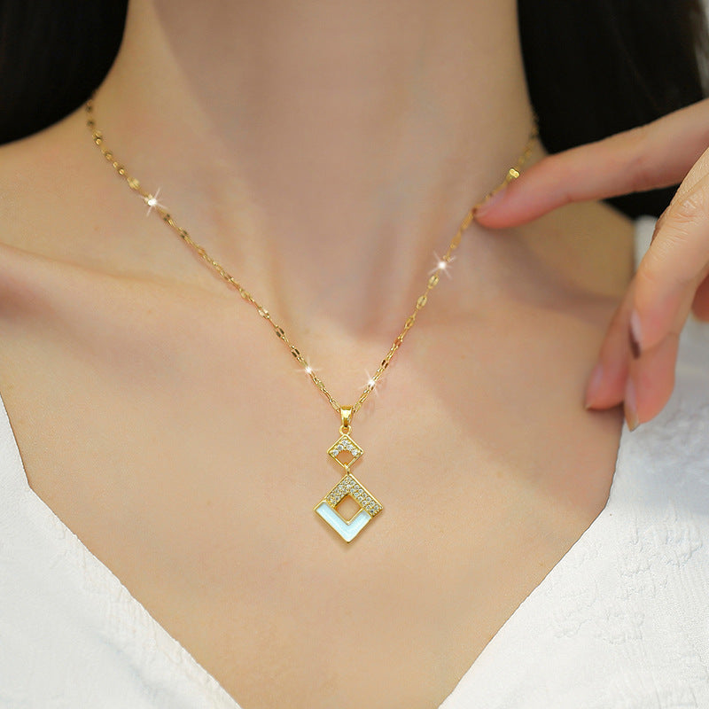 Pendentif géométrique doré Dara