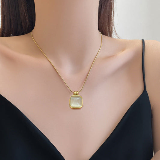 Pendentif opale doré Rousseau