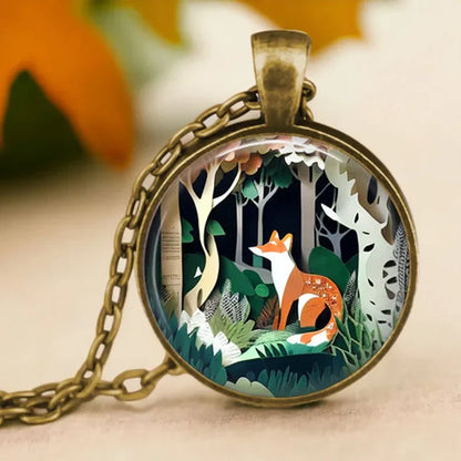 Collier Pendentif Animal Totem Esprit de la Forêt en Verre