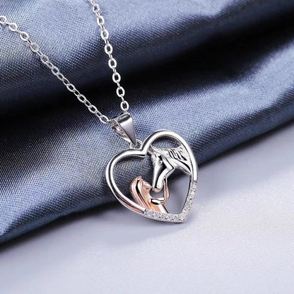 Magnifique Collier Fille et Cheval Cœur Zircon