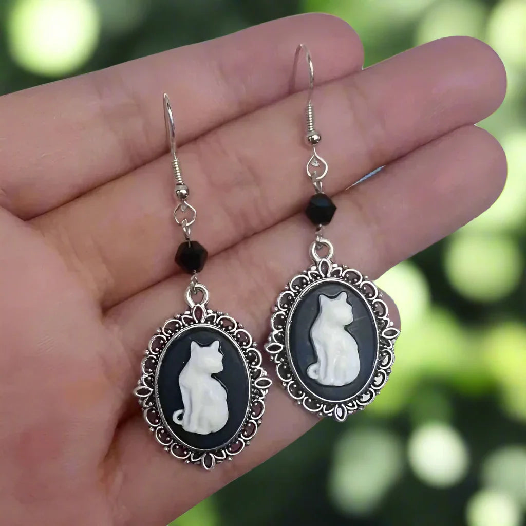 Boucles d'oreilles Tomettes Chat Blanc Vintage – Bijou Cadre Argent pour Femme
