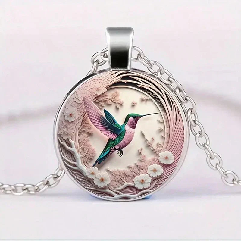 Collier Pendentif Colibri Dôme de Verre