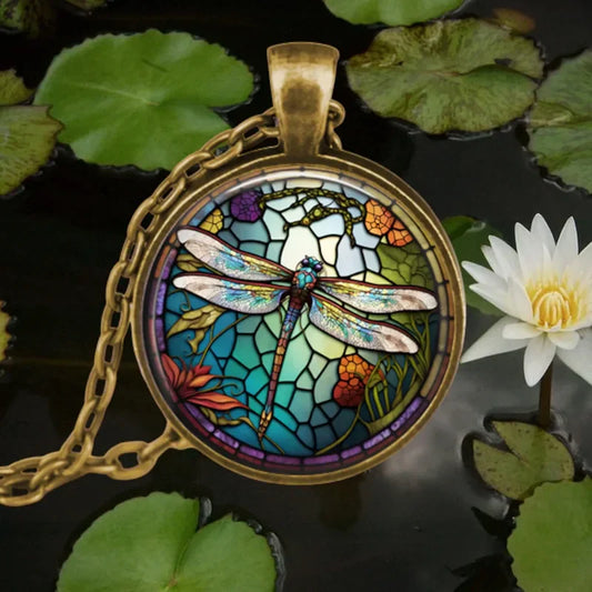 Collier Pendentif Animal Totem Esprit de la Forêt en Verre