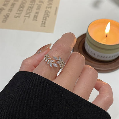 Bague couronne avec zircones plaquée or