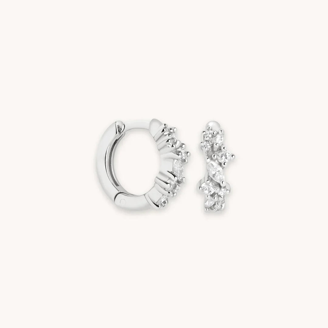 Boucles d'oreilles Crystal Cluster Huggies | Or Blanc