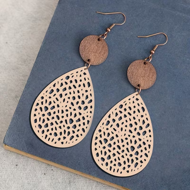 Boucles d'oreilles pendantes en cuir style vintage avec découpe