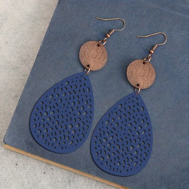 Boucles d'oreilles pendantes en cuir style vintage avec découpe