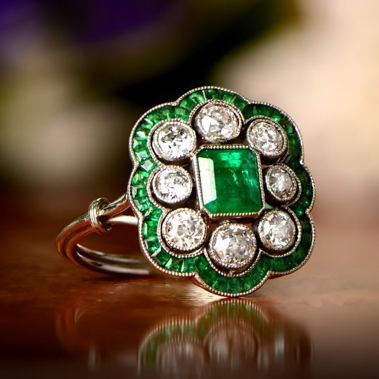 Bague Vintage Rhodiée Avec Pierre Verte Naturelle – Taille 52, Style émeraude