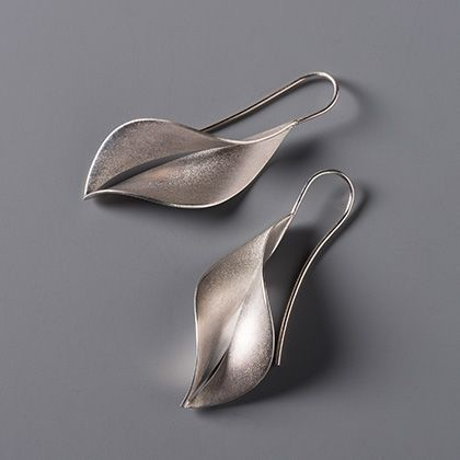 Boucles d'Oreilles Feuille d'Argent Propre Vintage