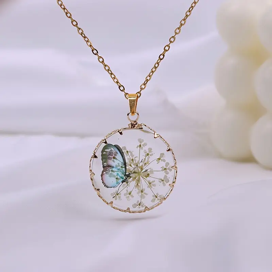 Collier Papillon Fleuri en Or