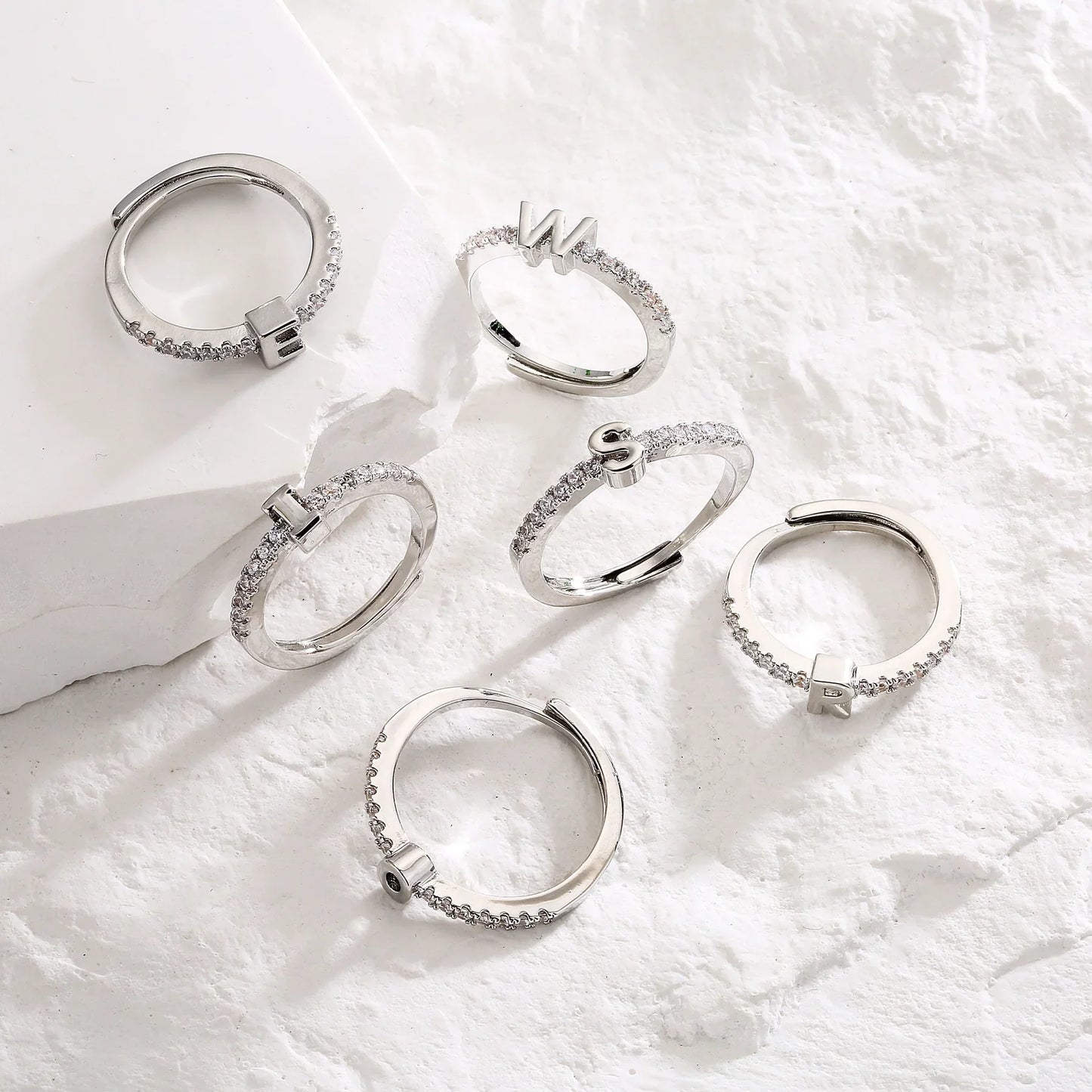 Bague personnalisable ajustable avec initiale