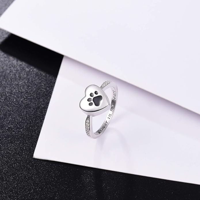 Bague Urne Commémorative pour Animal – Bijou de Souvenir Cœur Empreinte Patte